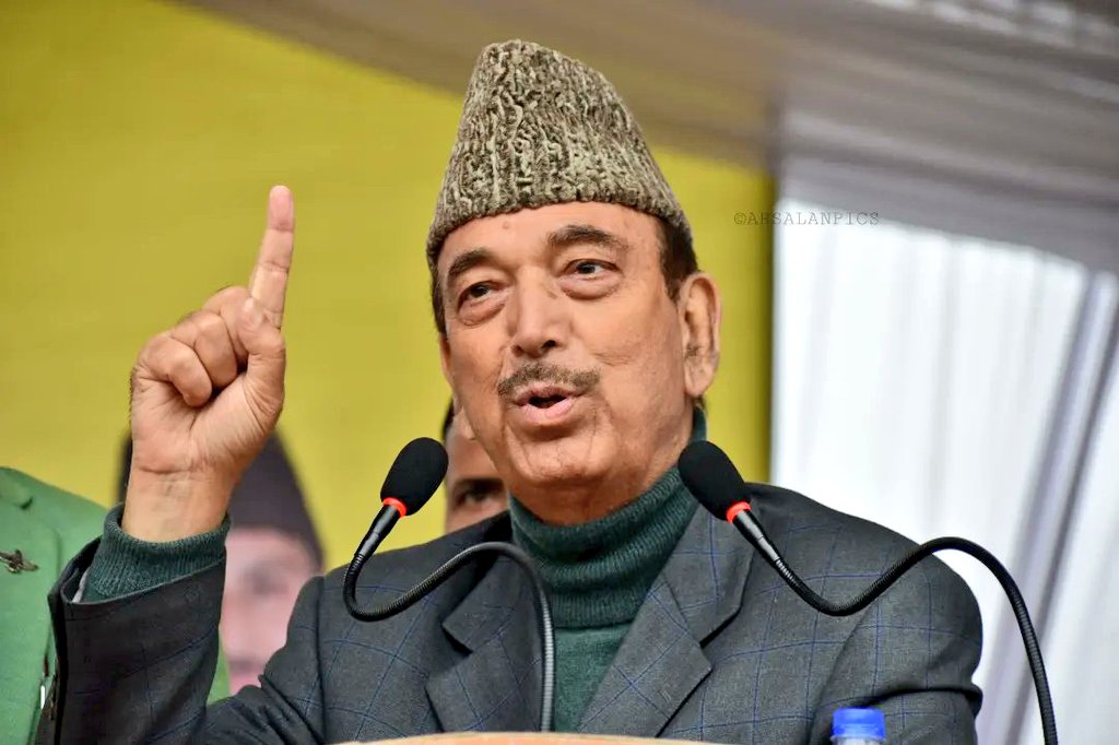 WithAzad49's tweet photo. DPAP's youth convention in Srinagar today. https://t.co/MtVqB4svSA