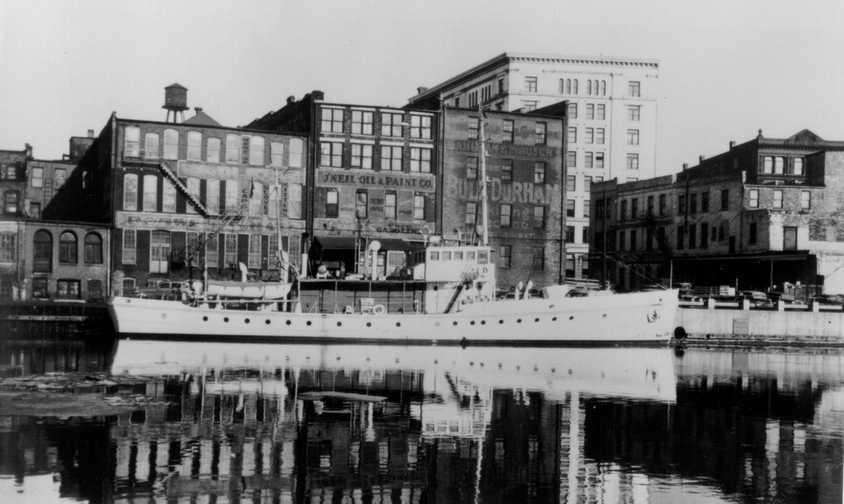 USCG's tweet photo. #Sundaymorningreads 📖 ☕ - #TheLongBlueLine: Remembering centurium Alphonzo Barbour—eyewitness to African American history

To read about Barbour, visit: https://t.co/1J36fbPMvM

#BlackHistoryMonth #CGBlackHistory #CGunity #Blackresilience #CGBlackHistory #TLBL https://t.co/fiA1L2hn6X