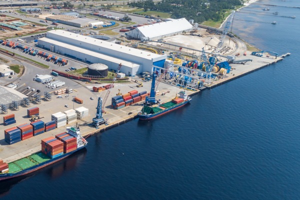 PortalPortuario's tweet image. Puertos públicos de Florida baten récord de cargas recibidas - portalportuario.cl/puertos-public… #PuertosFlorida #FSTED #FloridaPortsCouncil