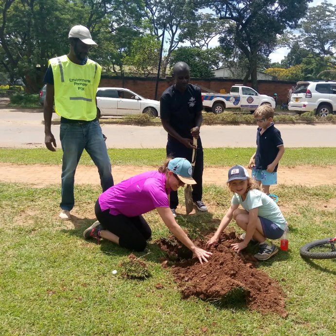 SergioTarwireyi's tweet photo. Open Street Yesterday. The presence of the ambassador of the @UKinZimbabwe  Ambassador @HMAMelanieR   made the day even more special. At the event, the ambassador planted several trees in the area , a special gesture symbolizing the importance of environmental sustainability. . https://t.co/DETlngvgfd