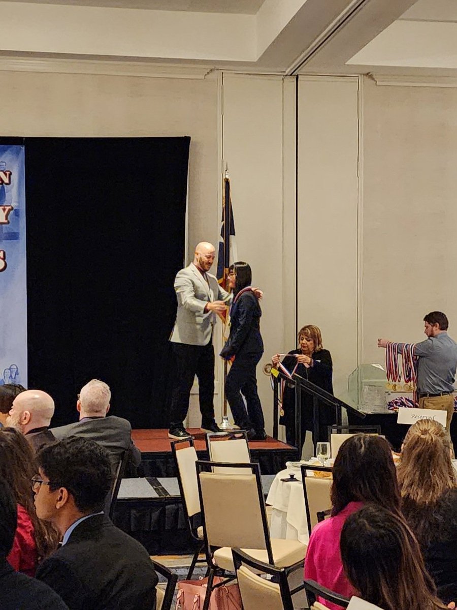 LHS AcDec tweet media