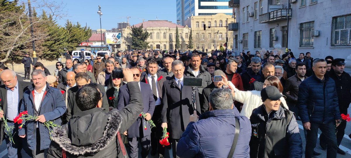 AXCP rəhbərliyi və Milli Şura Xocalı Abidəsini ziyarət etdik.