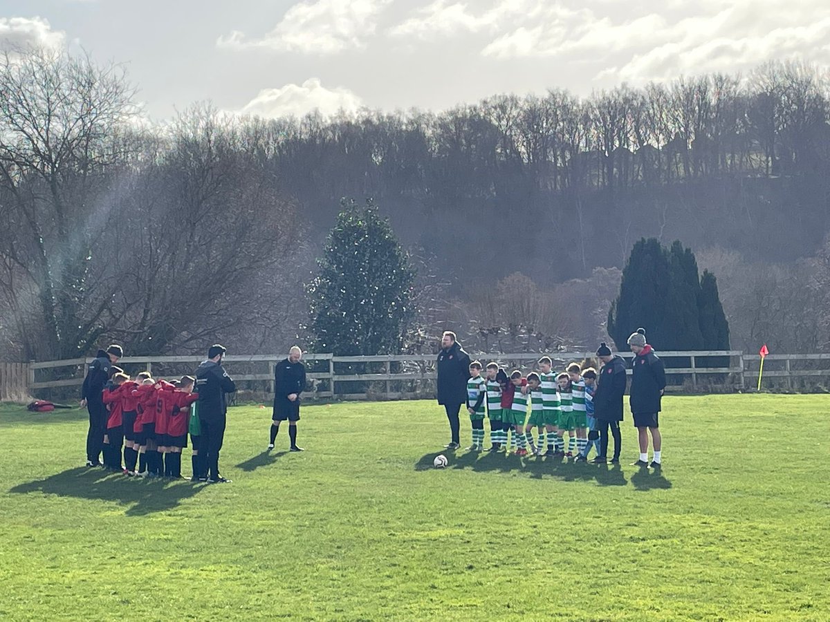 Our lads didn’t know Darren Bradwell, but are reaping the rewards for all the hard work he and many others put into making <a href="/DronfieldTownFC/">Dronfield Town FC</a> such a special club. Something myself and <a href="/ashrawdog/">Rawdog</a> benefitted from for years. Thank you 🔴⚫️❤️