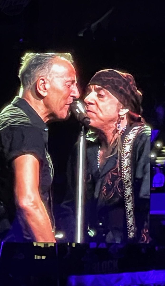 PaulJMori's tweet photo. Amazing night in #Portland!  Thank you @springsteen and the legendary #estreetband #SpringsteenTour2023 https://t.co/C9sdJX2nmG