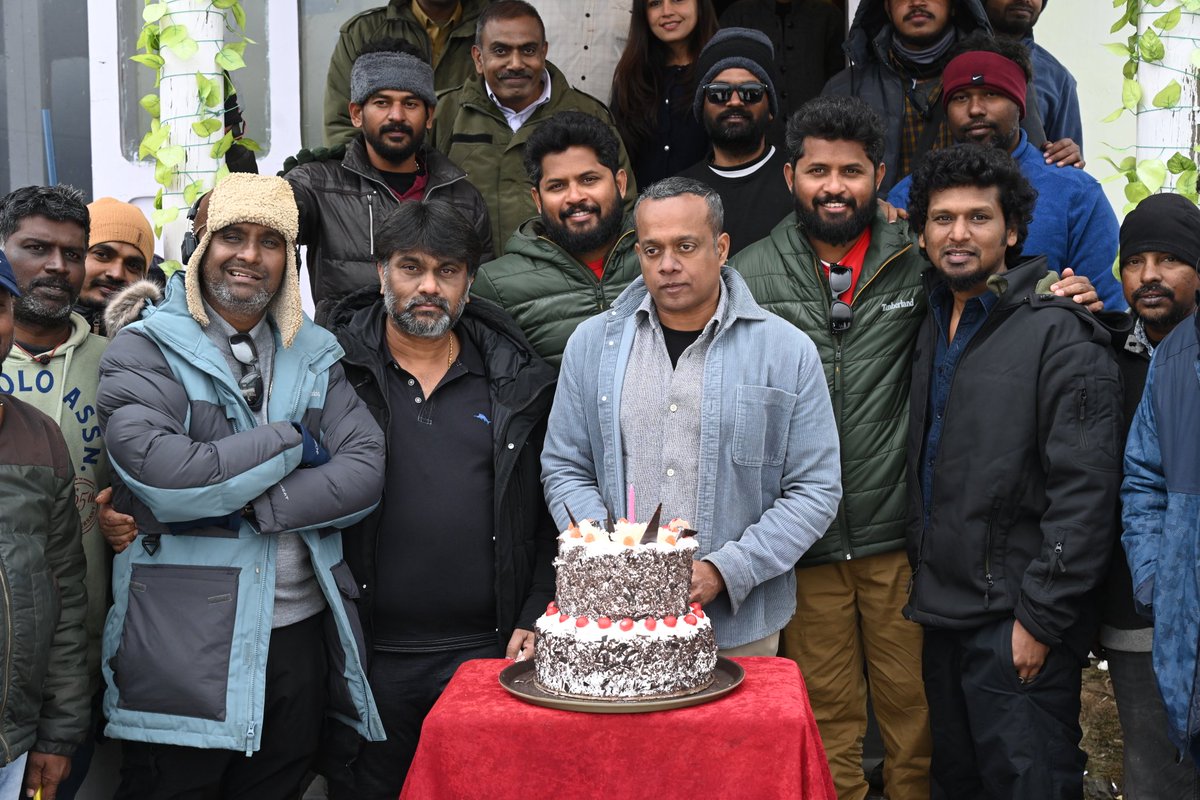 .@menongautham sir’s birthday celebration from the sets of #LEO Wishing the man who redefined Kollywood with his cult classic films ❤️ May this year be a BLOODY SWEET adventure sir 💣 #Thalapathy @actorvijay sir @Dir_Lokesh @trishtrashers @Jagadishbliss