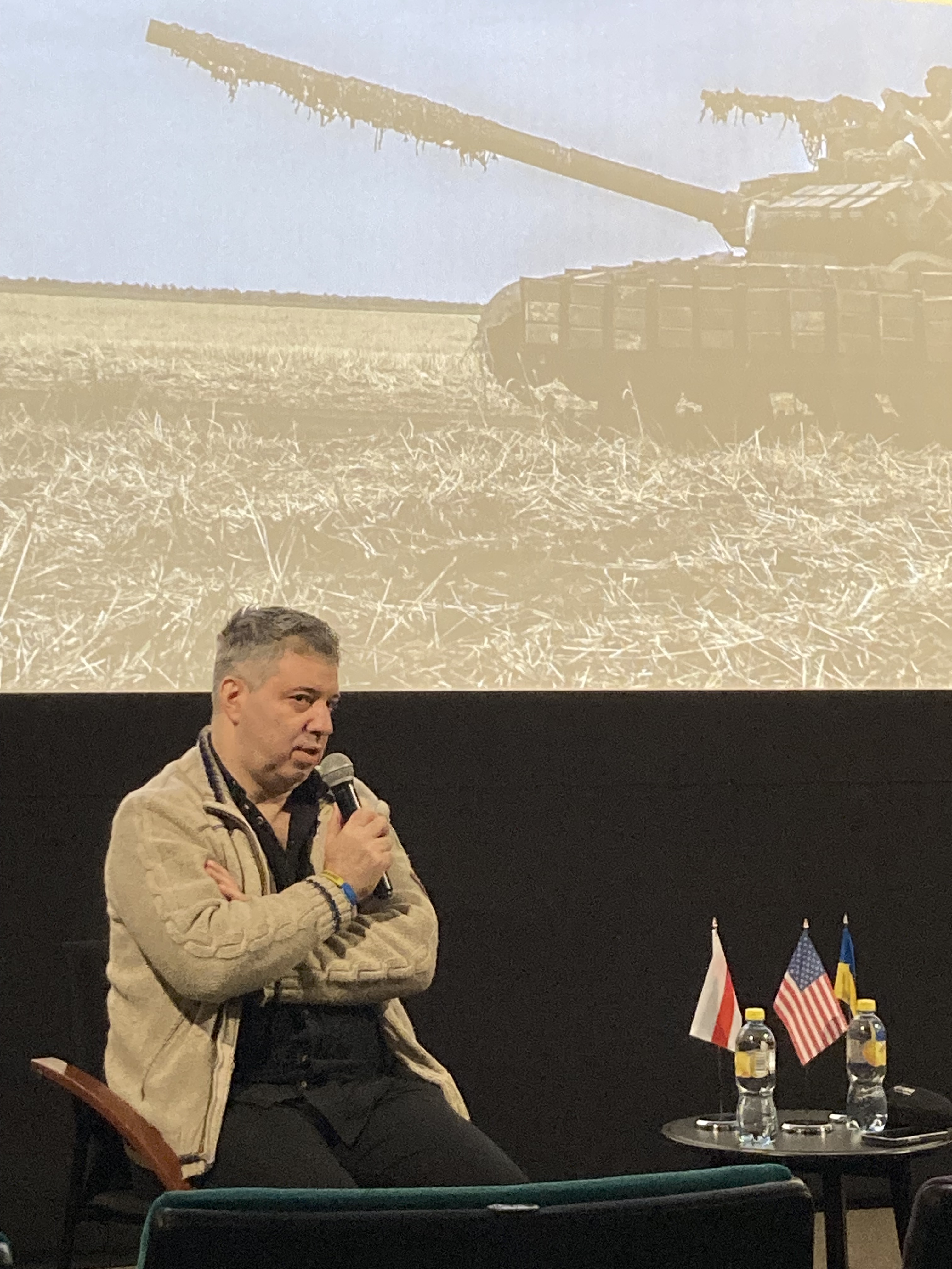 Evgeny Afineevsky (evgeny_director) / Twitter