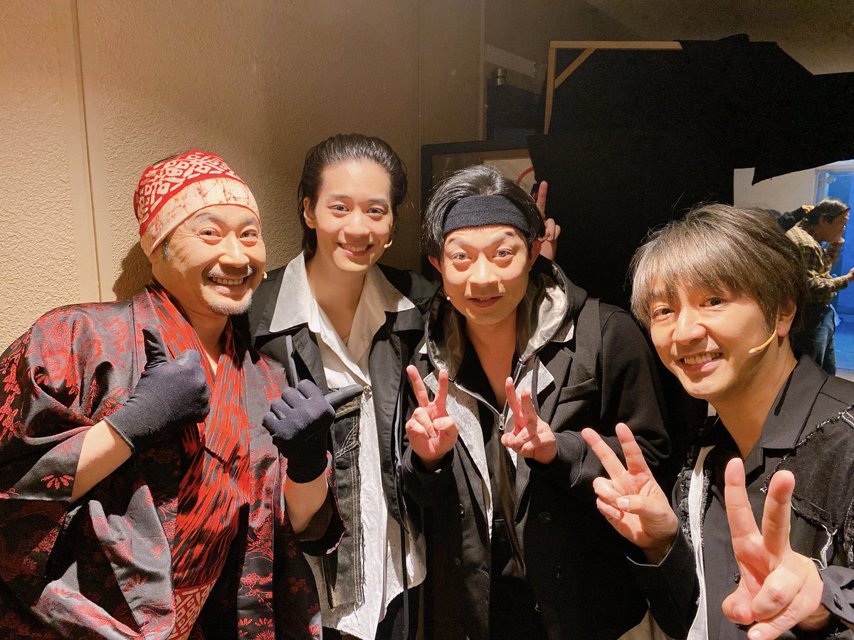 ryosuke0514's tweet photo. 舞台
よんでますよ、アザゼルさん。

大千秋楽‼️無事に終演いたしました❗️
ご来場本当にありがとうございました！

幸せな公演になりました！！

最後の小野坂先輩には完全にやられました😭

とっても楽しい時間を皆さんと共有できて幸せでした‼️
最高だ〜！

大好きな人たちと📸
#アザステ https://t.co/8o32G8ktCO