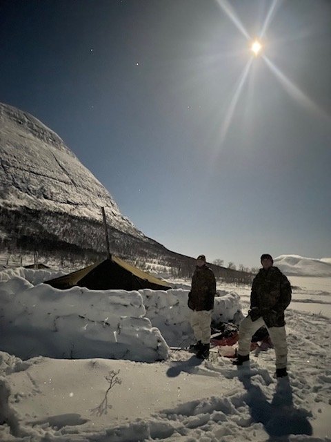 TheParachuteReg's tweet photo. ICE COLD IN NORWAY : C (Bruneval) Coy,  @2PARA_HQ  is currently deployed on Ex JOINT VIKING in Norway we are 2 weeks into it. HQ 2 PARA sent 16 officers, SNCOs and NCOs to 🇳🇴to attend the @NATO cold weather survival instructors course in an arctic environment. @NorwegianArmy https://t.co/gpkotKhB4r