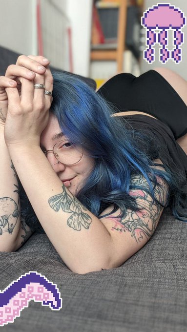 Tu fais quoi, toi, le dimanche ? 🍑👀  Rejoins ma page VIP 👉https://t.co/roDBfDcyWo 👈 https://t.co/9E0