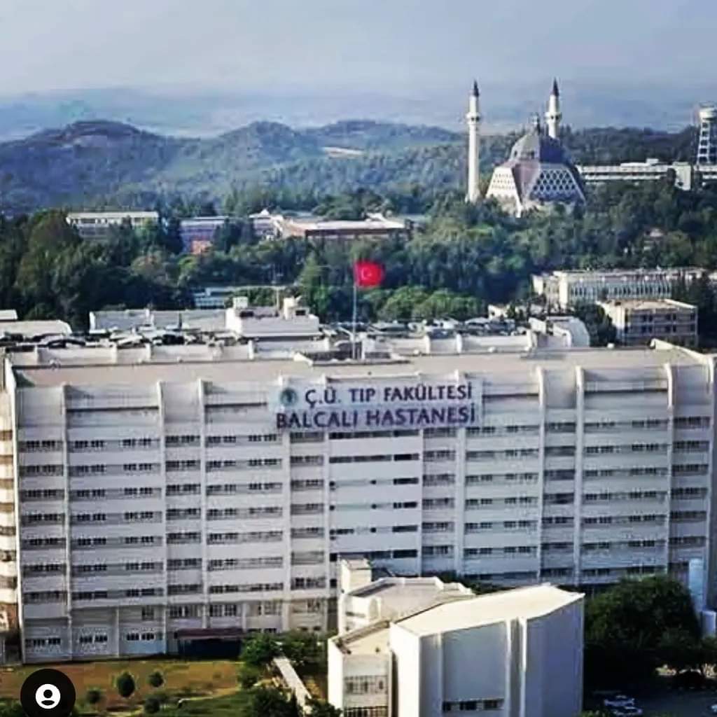 Mehtap44117714's tweet photo. Şuanda ÇÜTF Balcalı hastanesi akademik ve idari personeli ve 4.5.6.öğrencileri hizmet ve eğitim için uygun bir hastane tahsis edilmesini bekliyor #ÇÜTFdağılmasın @drfahrettinkoca @FOXhaber @_foxhaber @HaberturkTV @YuksekogretimK https://t.co/G5bpzmTIO0