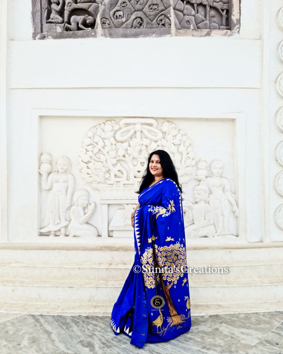 SPattachitra's tweet photo. #Treeoflife or #Familytree,
Not on the walls but on the saree to celebrate the symbol of #love and #unity in #pattachitra style by #SunitasCreations
DM 7008458388
#handpaintedsaree #artwork #designersarees #odishasilksarees #odishahandlooms #odishatourismofficial #dhauli #saree https://t.co/bbcHOas4xU
