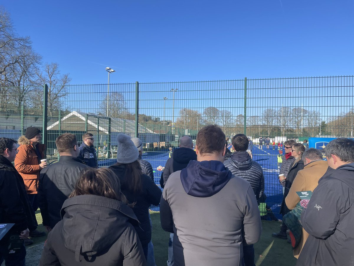 BraveMind14's tweet photo. Thank you @HenleyHawks parents and coaches for this morning’s chat. #understandinganxiety #kickofftheconversation https://t.co/fw9yZb74cm