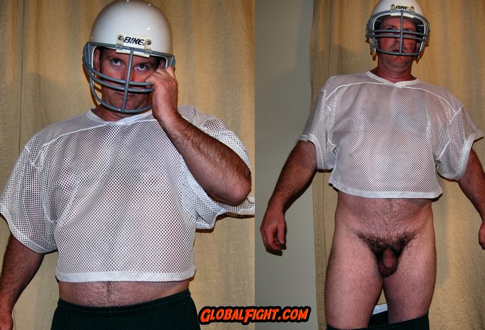 Bearcub Hairy Pubes VIEW THE VIDEO on my hubbies page https://t.co/oAwhABJ0gw   --  #football #lockerroom