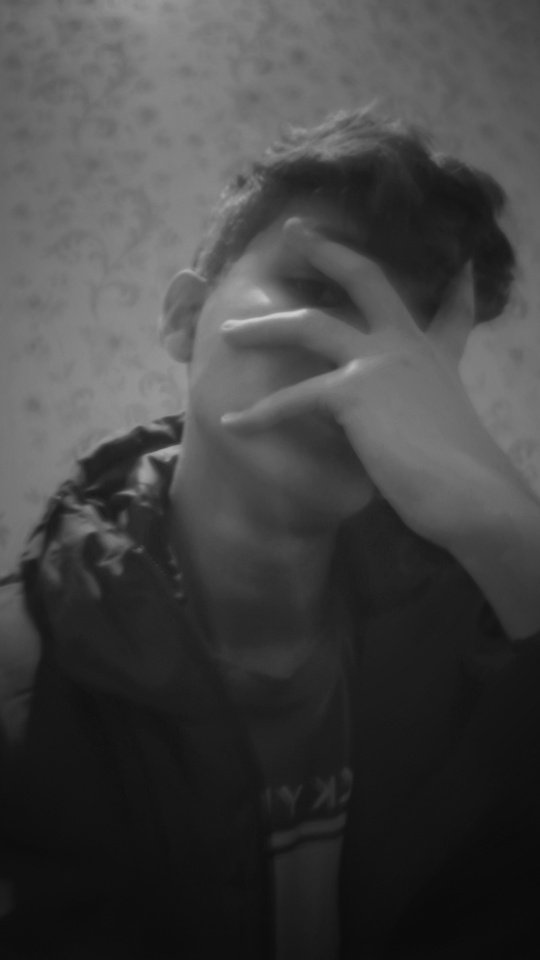 aliimazzharr's tweet image. b/w feb dump &amp;lt;3