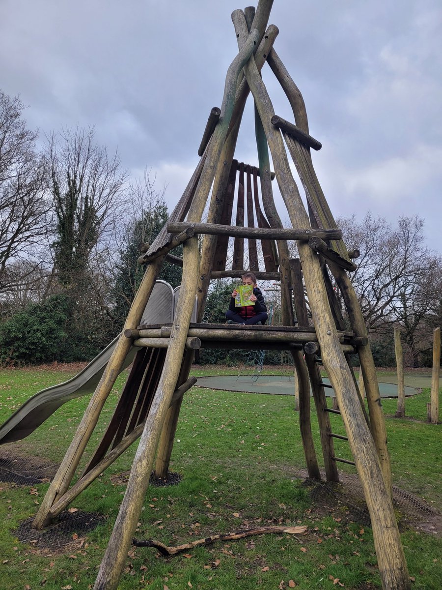 kazh100's tweet photo. @CheadleHulmePri strange places to read a book in CH for the World Book Day competition 😄 #CHPSReading https://t.co/E0GjPUcb9P