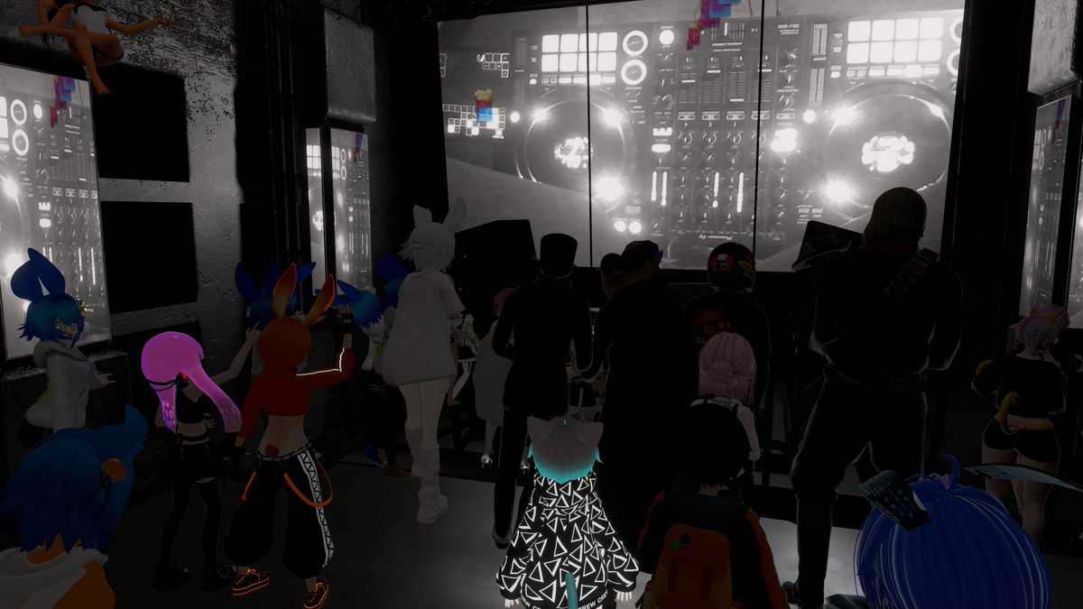 OrenjiZone's tweet photo. We went hard at @ClubAlure yesterday!
The redesign is absolutely amazing! And the line up was incredible!
I was so exhausted after 4 hours of dancing. Exhausted in a good way.
Looking forward to next time https://t.co/wGVBeCtWDm