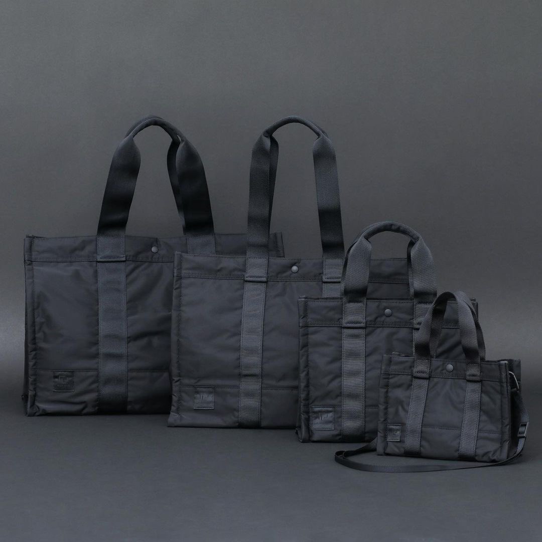 VASE_WONDERCUBE's tweet photo. 𝐑𝐀𝐌𝐈𝐃𝐔𝐒
𝐁𝐋𝐀𝐂𝐊 𝐁𝐄𝐀𝐔𝐓𝐘
⁡
NEW
PRODUCTS

HEAD PORTERの後継ブランドとして、2019年10月に誕生したラミダス(RAMIDUS)

#ramidus
#blackbeauty https://t.co/T8WFqEubaj