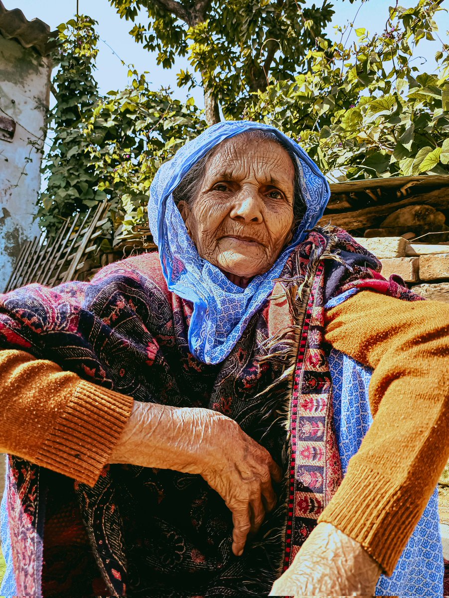 In the end we will all become Stories ❤️
.
.
Device <a href="/RedmiIndia/">Redmi India</a> 
Pindle Post - pindle.io/web/share?sid=…
.
.
#portrait #NFTCommuinity #mobilephotography