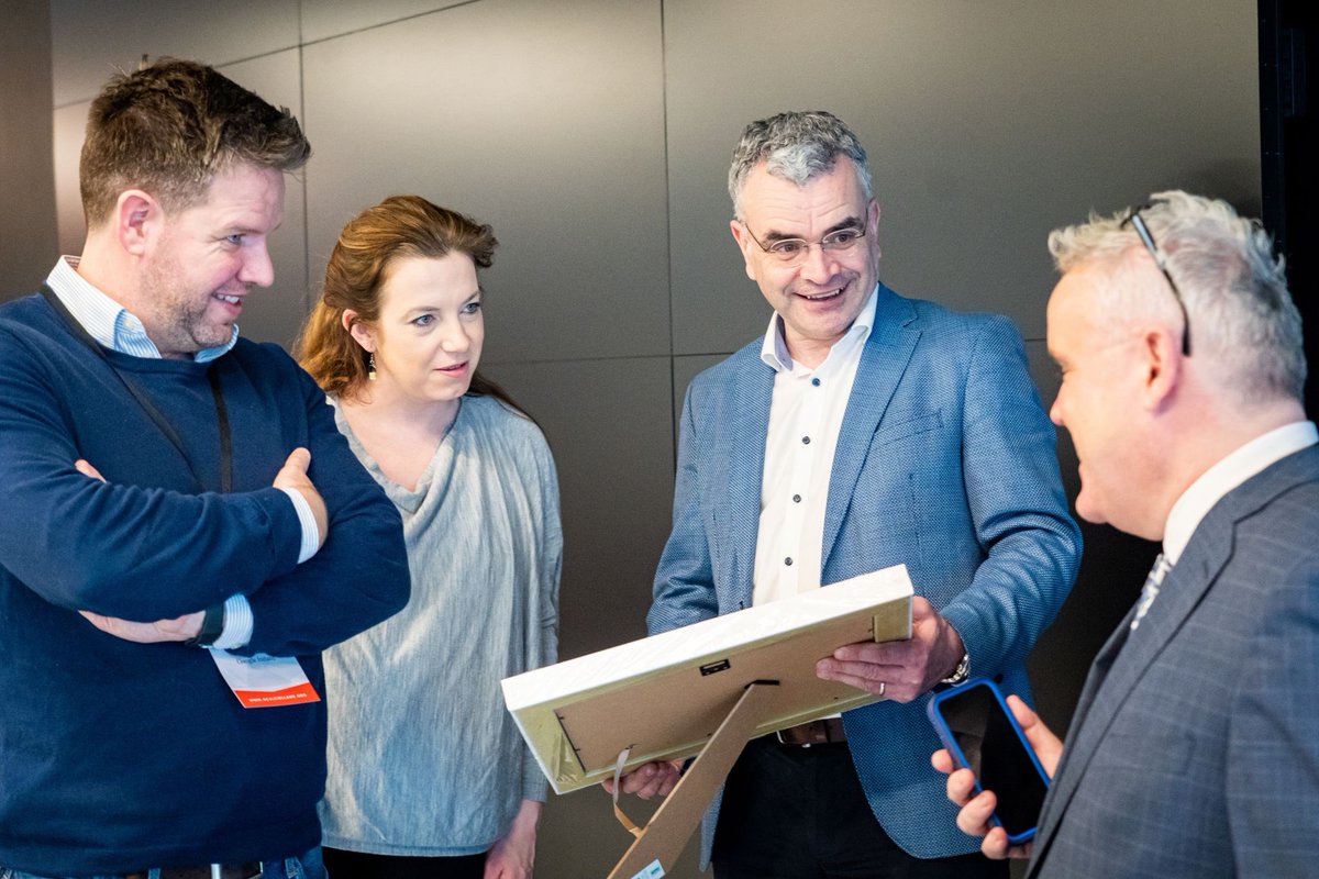 Minister <a href="/daracalleary/">Dara Calleary</a> got to see first hand the impact <a href="/Entirl/">Enterprise Ireland</a> funding can have from <a href="/mauriceogorman/">Maurice O'Gorman</a> <a href="/ConorODowd2/">Conor O' Dowd</a> &amp; <a href="/ANTHONYSHAUGHS/">Anthony Shaughnessy</a> at <a href="/portershed/">PorterShed</a> yesterday. He met members &amp; got a sense of the magic, culture &amp; vibrant community curated by the team led by <a href="/StatesidePortal/">Mary Rodgers</a>!