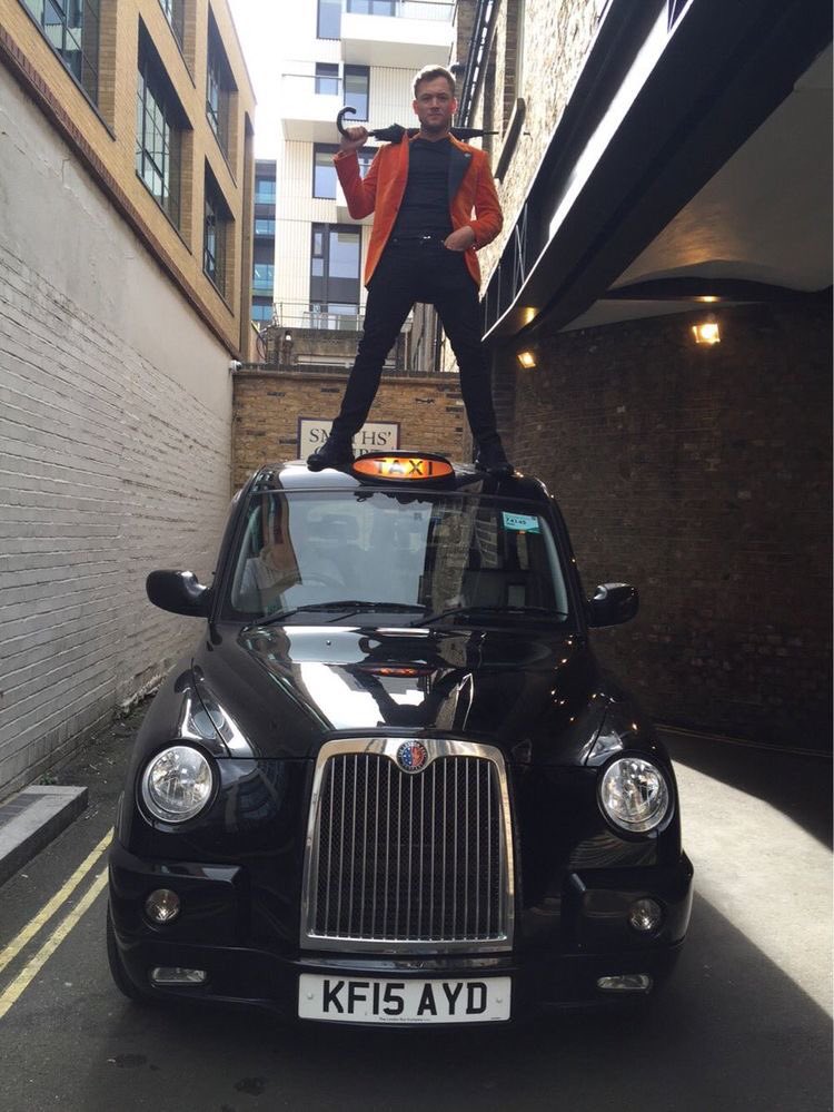 hourly taron egerton (@hourlytaron) on Twitter photo 