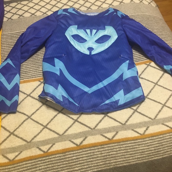 tompaul71's tweet photo. So good I had to share! Check out all the items I'm loving on @Poshmarkapp #poshmark #fashion #style #shopmycloset #oldnavy #rareeditions #frogboxeone: https://t.co/b121A20mdI https://t.co/6rjdkt4BcS