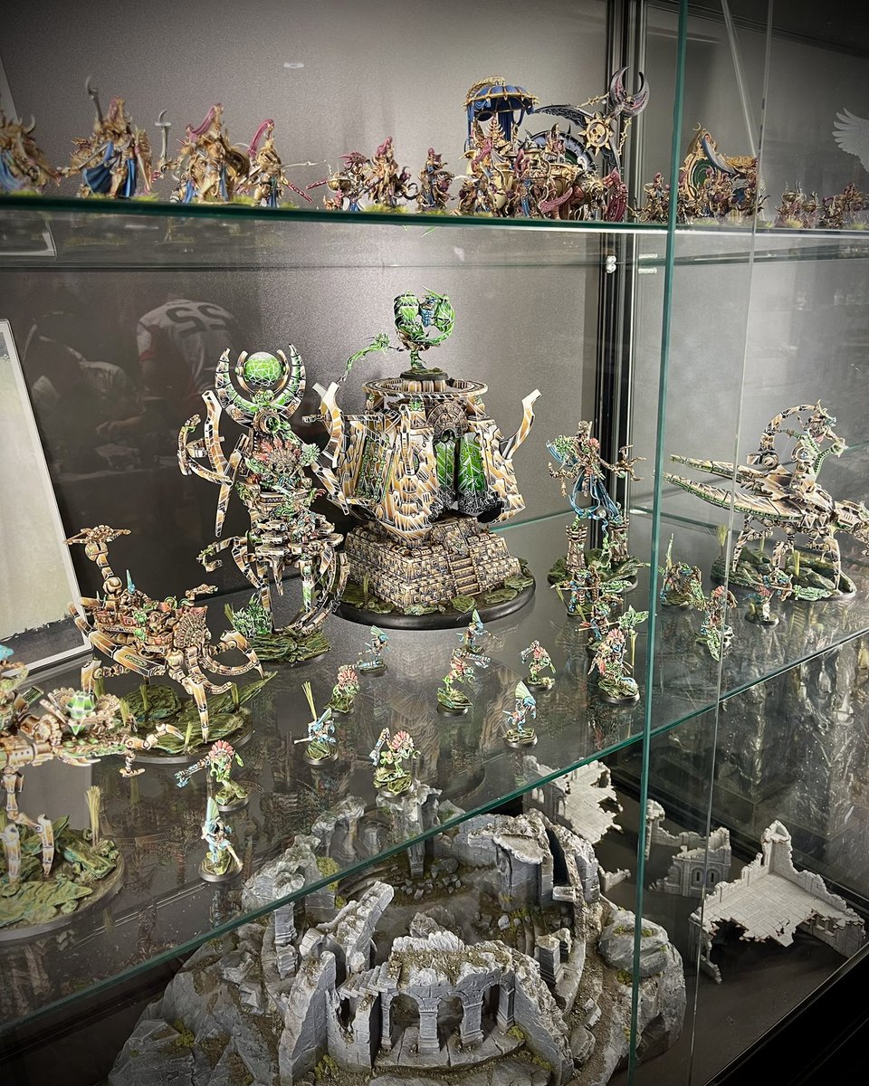 Currently at Warhammer World and I’ve been nominated for Best Army

Maybe I’ll win this time 🤞🏻

#WarhammerCommunity