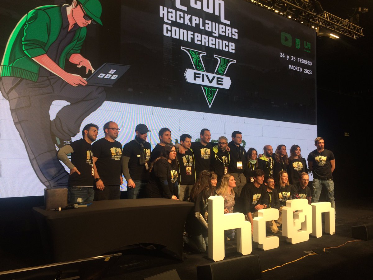 NN2ed_s4ur0n's tweet photo. Un año más la @h_c0n se ha vuelto a superar y esperando ya la siguiente edición!!! https://t.co/rsHUazHP2X
