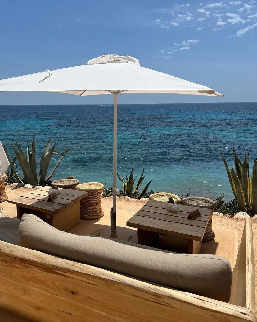 tmbIrpics's tweet photo. Apero Time in Ibiza 🍹 https://t.co/mqsifrgG4g