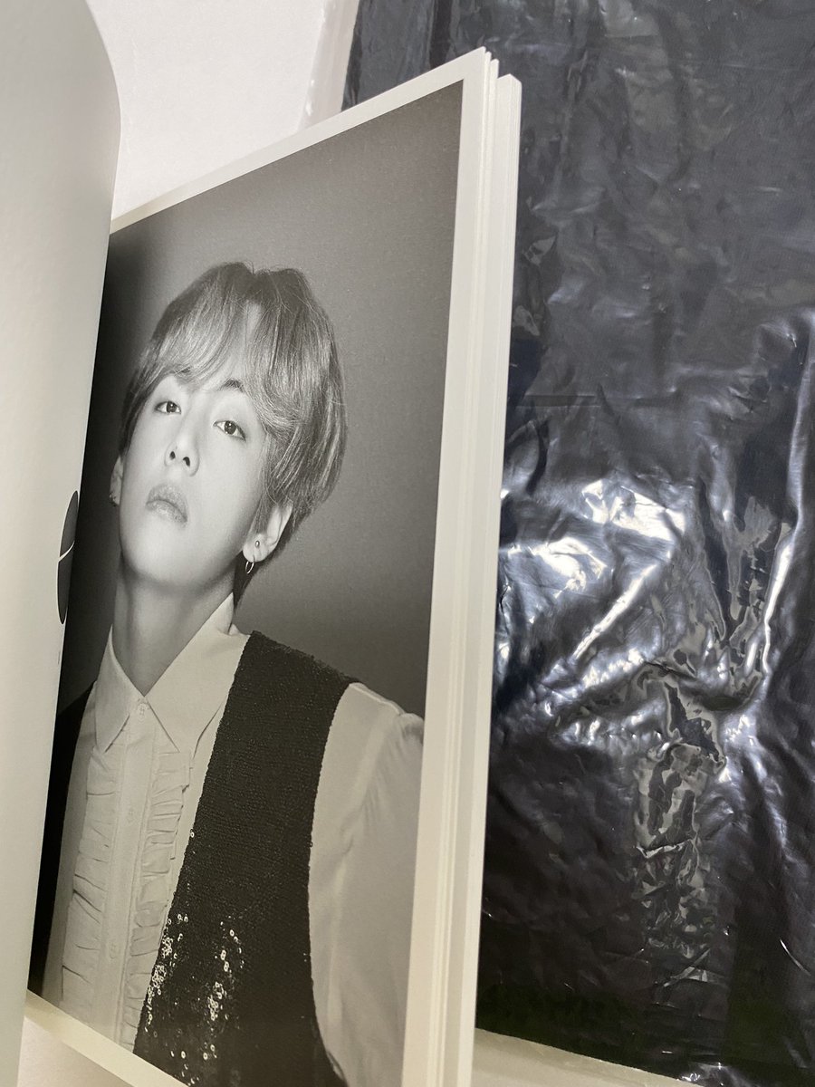 btsmdmdmdmd's tweet photo. 방탄 윙즈 윙파 굿즈 양도

윙파콘 페이스포토북 페포컬 + 윙파콘 에세이북 지민 포카 + 윙즈 티셔츠 미개봉 (사이즈 1)

일괄 5.5 https://t.co/3vg4Aucx5o
