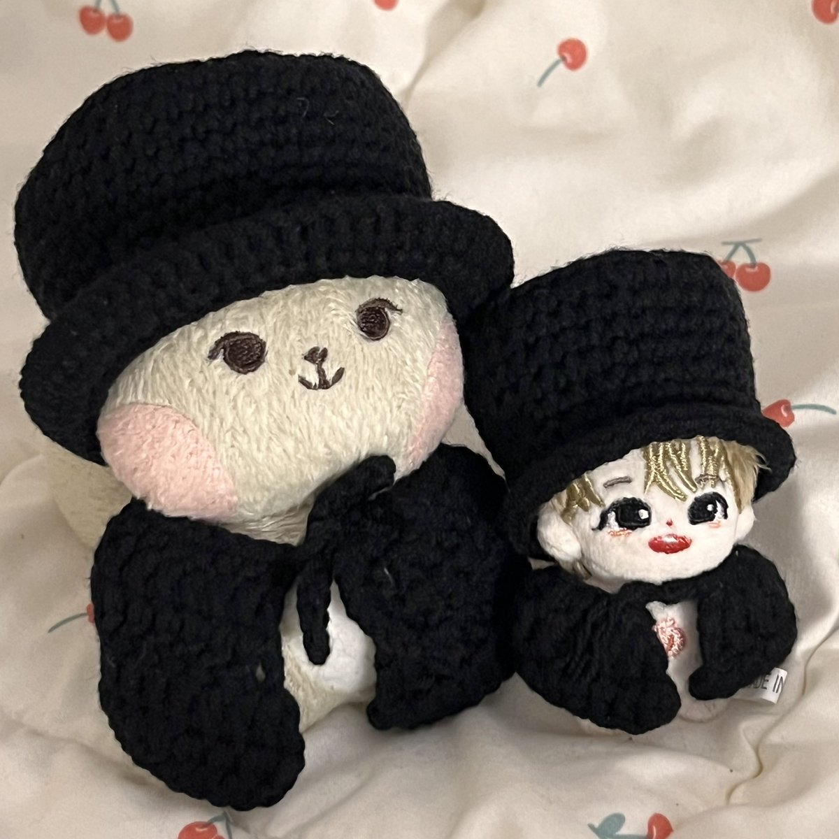 람지엉아랑 말라디룩으로 맞춰입은 
한입뽀이 뇸샤.•♥