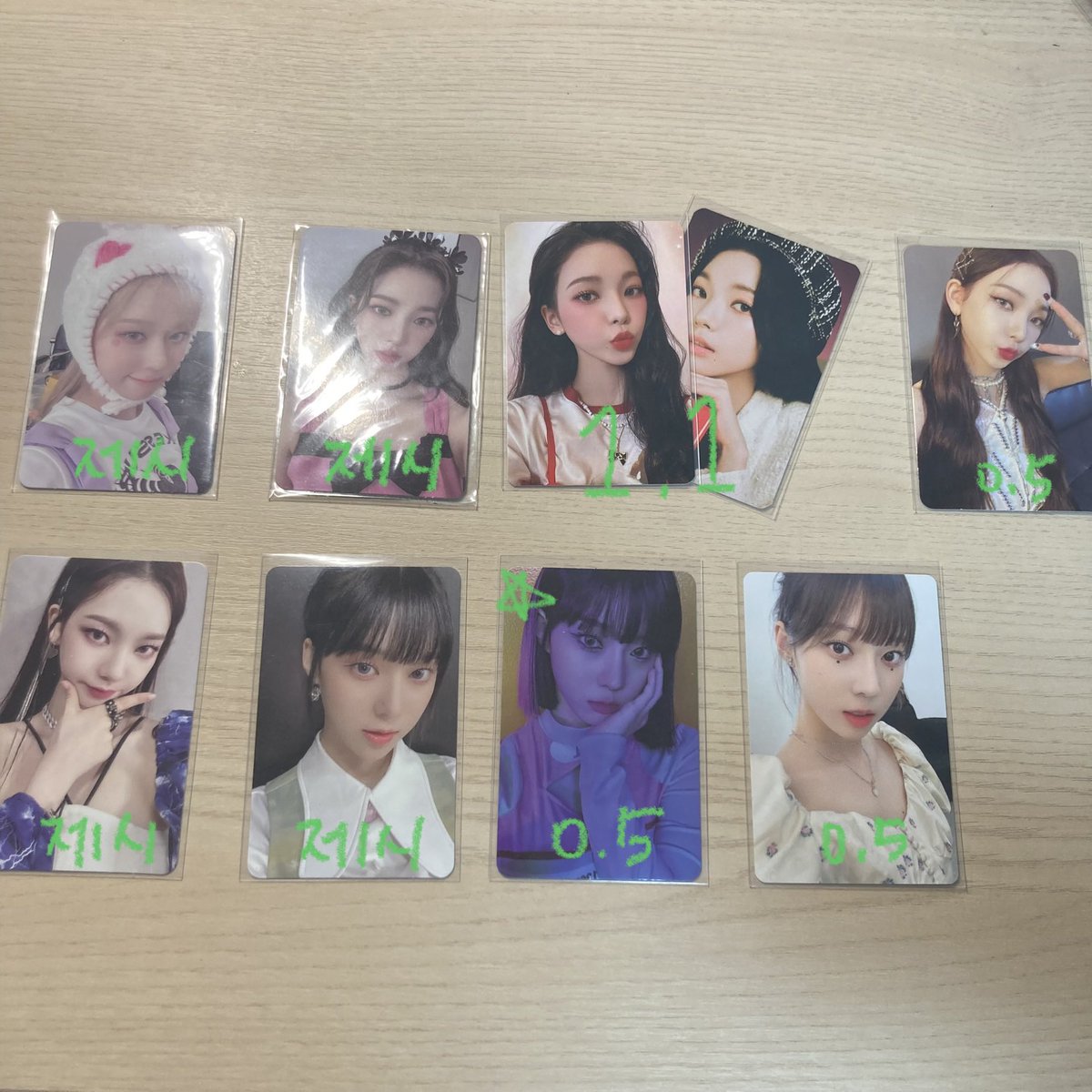 mark_gully0's tweet photo. 에스파 포카 양도 판매
sell⭕️
반택(+1600원)
터무니 없는 가격 제시❌❌
어느정도 시세 알고 있어요 
시세 맞춰서 제시해주세요!!

에스파 카리나 원터 닝닝 지젤 미공포 포카 특전 슴스 핫트랙스 핫트 시그 시즌그리팅 윈터 앨범 꽃받침쩡 브이리나 https://t.co/cnmpNcqU6Z