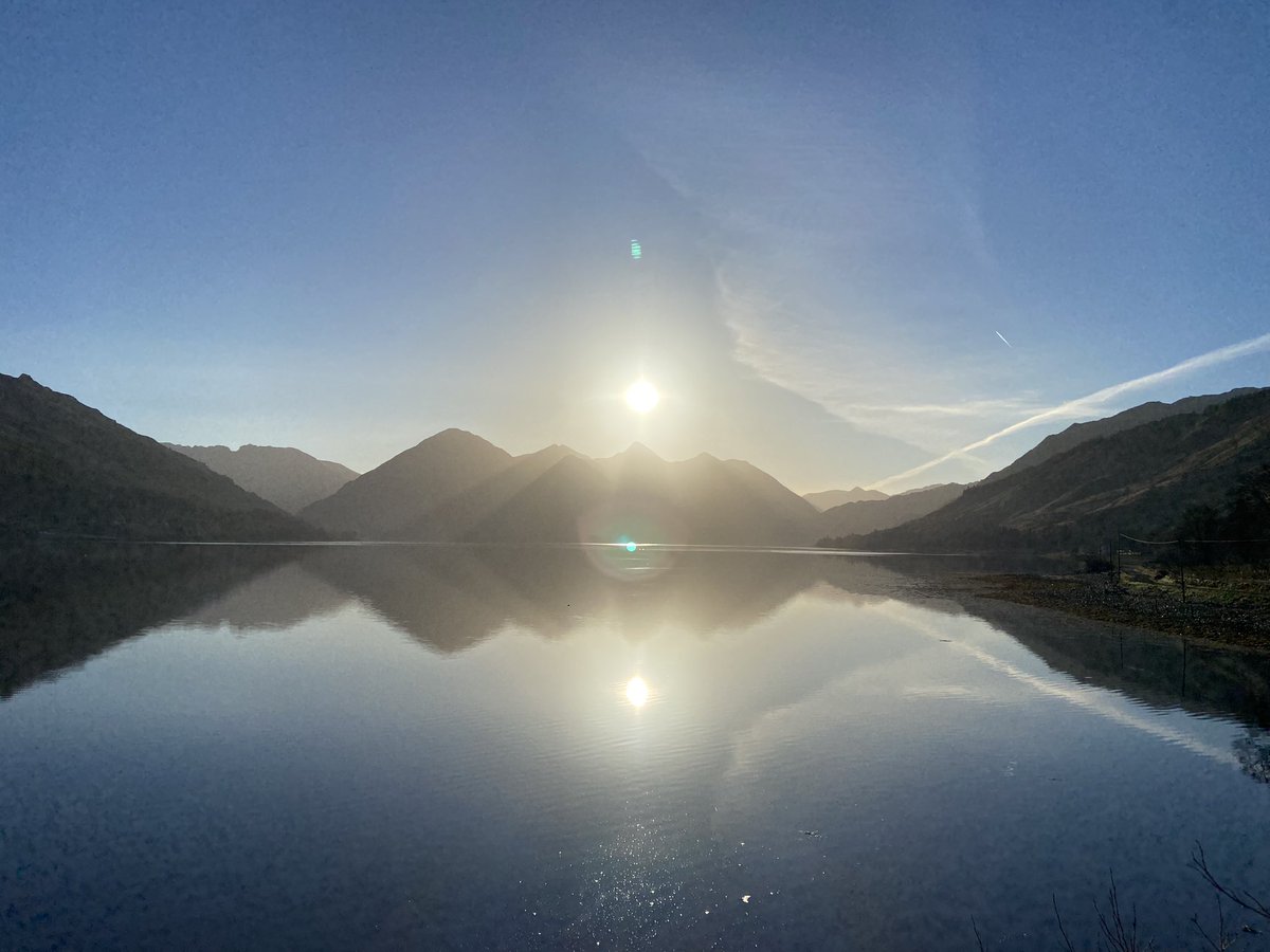 Lia Hunter tweet media