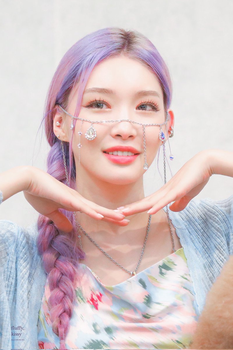 EverydayChungha's tweet photo. #청하 @CHUNGHA_MNHent  #CHUNGHA https://t.co/0XISY1tbqn