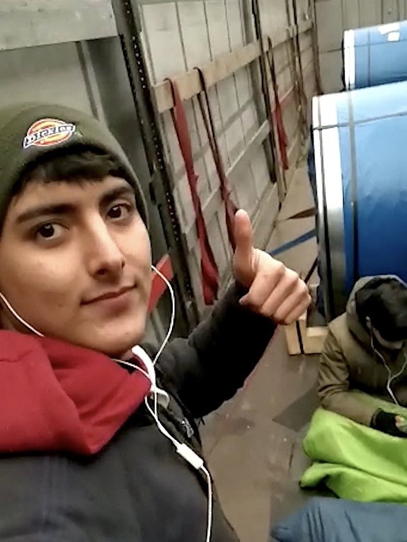 Save the Date: 25th of March, 18:00 première of The Mind Game! 

Remember SK? He was 15 when we met him in Greece. He is now 19 and is premiering his first film as co-director at the Movies that Matter Filmfestival! 

moviesthatmatter.nl/en/festival/fi…

<a href="/MoviesMatter/">Movies that Matter</a> <a href="/elsjevD/">Els van Driel</a> <a href="/eblankevoort/">eefje blankevoort</a>