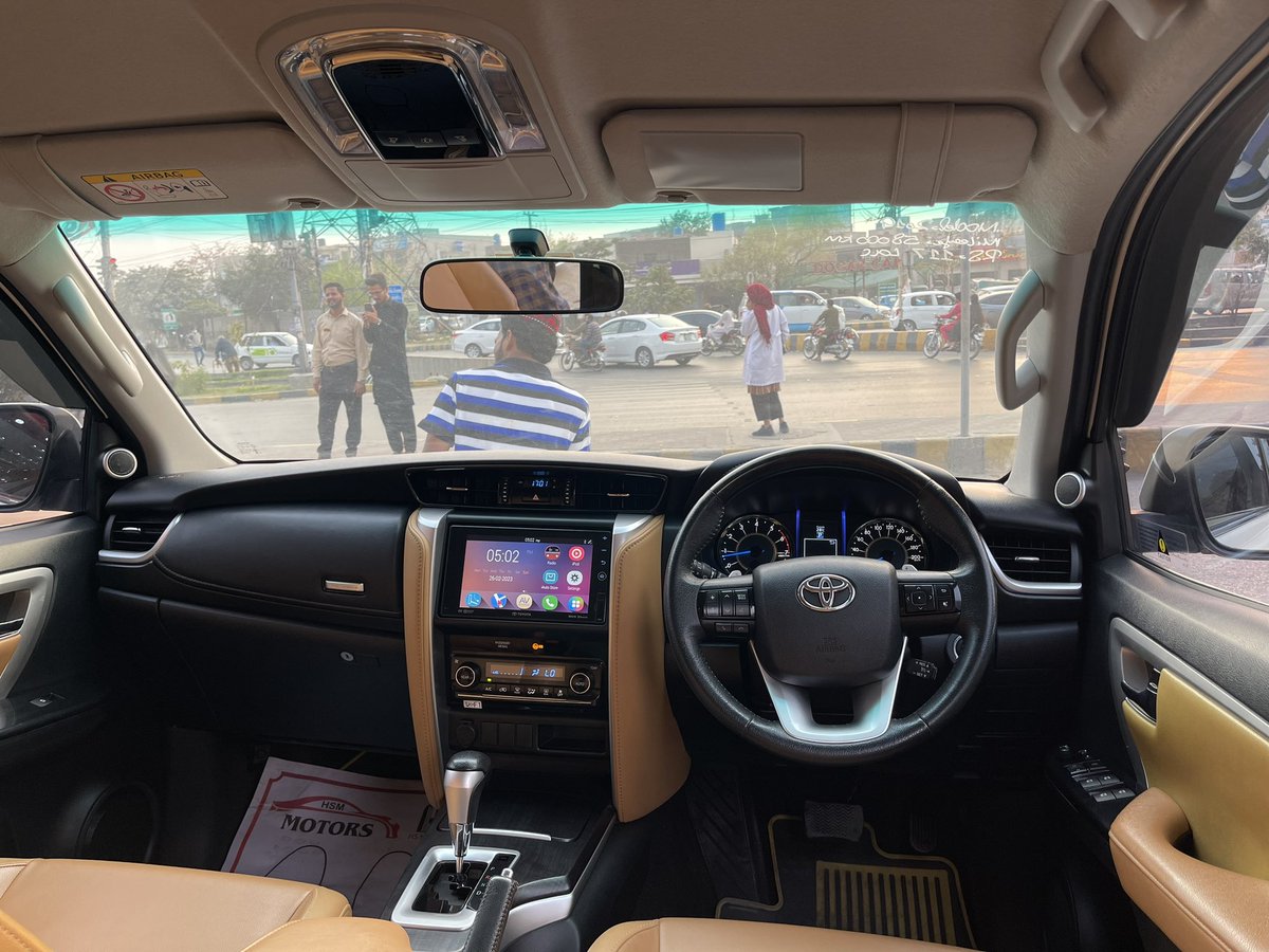 HsmMotors's tweet photo. Toyota Fortuner 2.7 Petrol
Model 2019 Punjab Registered
#Push_Start #Total_Genuine_Paint
#Genuine_Mileage Only 58000 Km
#Exchange_Possible
π0345-6666603 Rs=116 Lac https://t.co/6tS57j1eZF
