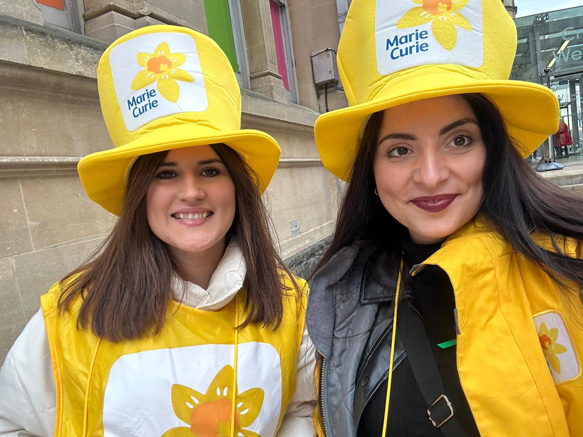 AngharadBurden's tweet photo. Great to see Cardiff centre flooded with daffs for the match yesterday 🌼Had such a fun time collecting for #GDA this year, raising vital funds for our services 💛 https://t.co/VirTXS3zmP