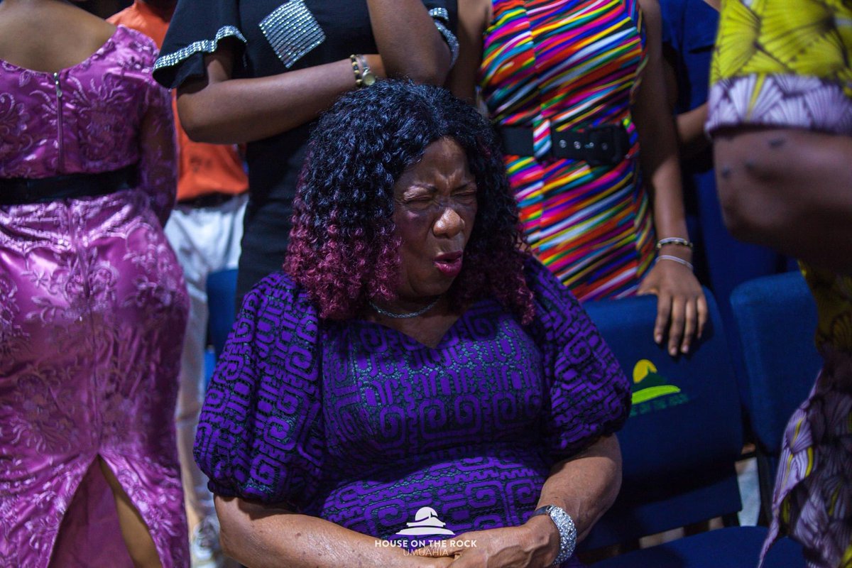 hotrumuahia1's tweet photo. |OPENING PRAYER|
Father we thank you lord for unto you is gathering of your people
We pray that the man of God dish out the word for us in this service
Amen.
#Openingprayer
#Createdtowin
#Hotr
#Hotrumuahia
#Hotrservice
#Hotrmedia https://t.co/05exWVhITB