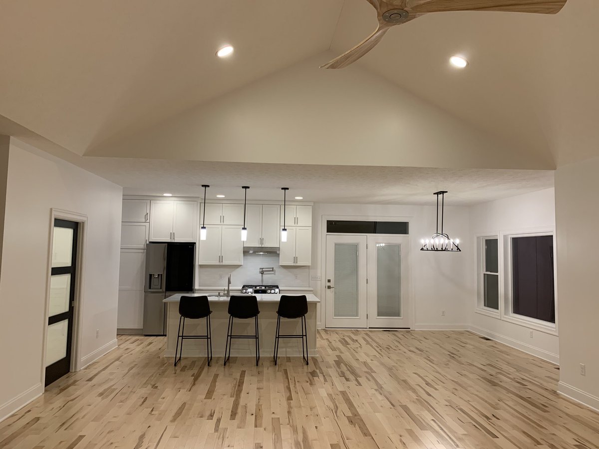 fdicustomhomes's tweet photo. As a home builder we provide the craftsmanship and quality your investment deserves. “Hi Kevin, just want to say again how AMAZING the house looks and thank you so much for all your hard work. You have a great group of guys working for you. We couldn’t be happier. Thank you”😊 https://t.co/ZxwHJUxiNh