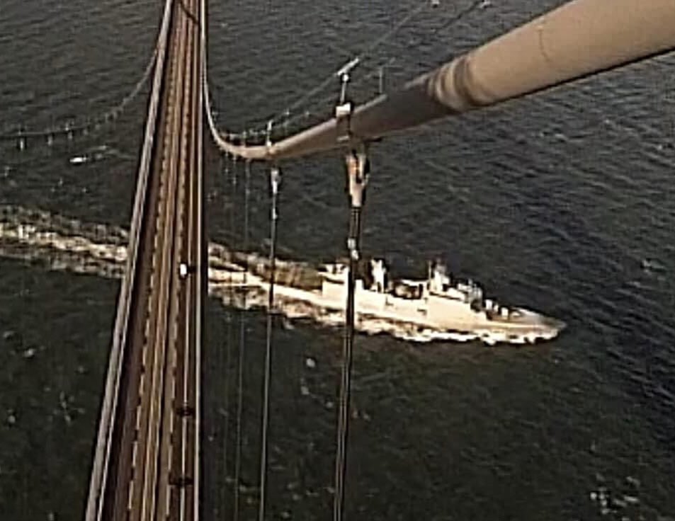 WarshipCam's tweet photo. Royal Danish Navy Iver Huitfeldt-class frigate HDMS Iver Huitfeldt (F361) northbound under the Storebaelt Bridge in Denmark - February 26, 2023 #hdmsiverhuitfeldt #f361
SRC: webcam https://t.co/OzvTatjJR3