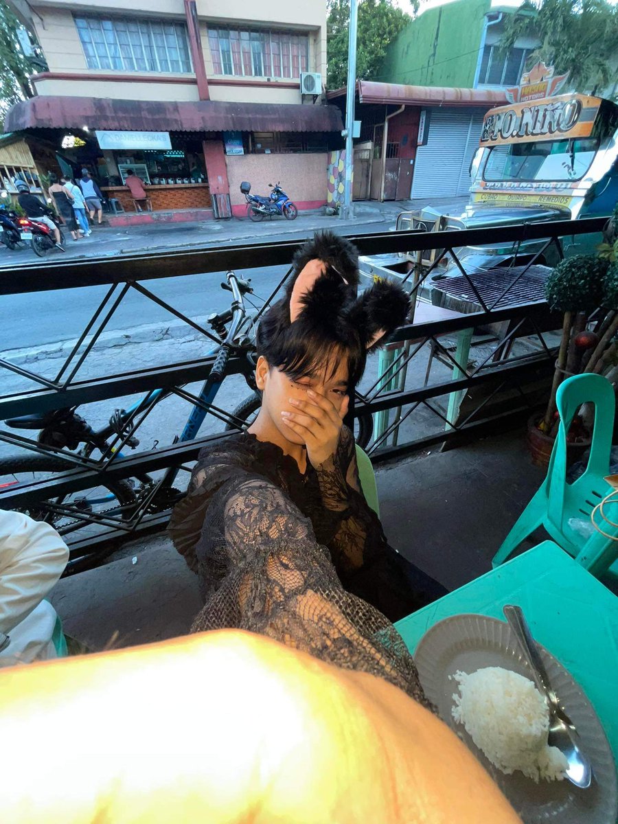 LaodenioAngelo's tweet photo. Bottom moko? #alterbagets #alterpinayph #AlterManila #alterphilippines #cute #gothicgirl https://t.co/1d3f8Q1MjY