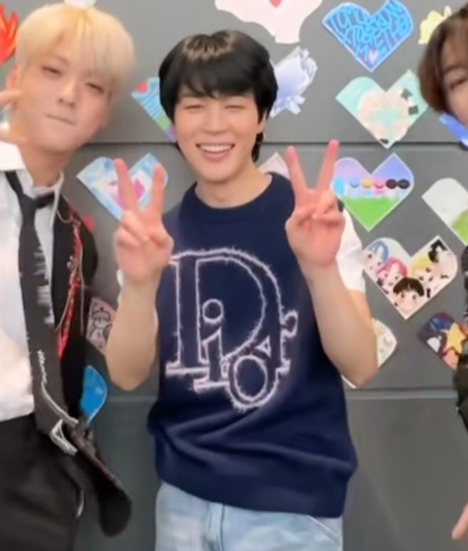 he's so😭😭