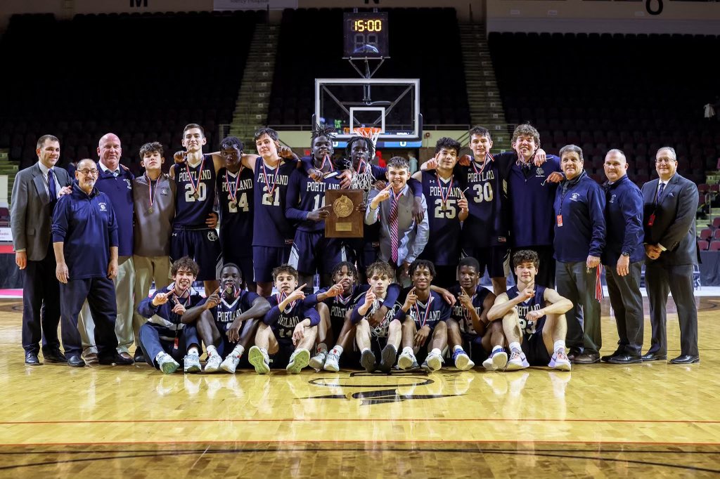 SchwartzLawME's tweet image. 2023 Maine Class AA North Champions Portland High School. #onemorewin