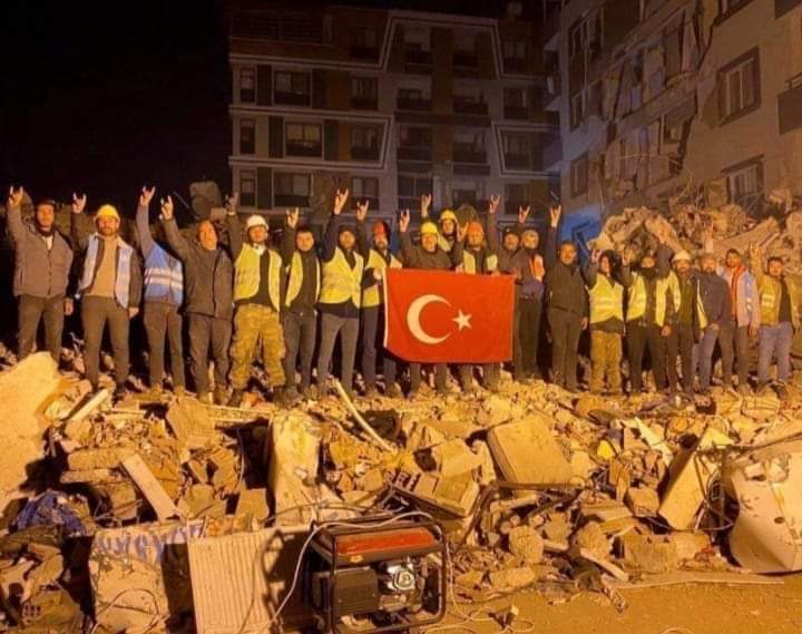 #Ülkümüz var #ÜLKÜCÜ olduk
#ÜLKEMİZ var sevdalısı olduk
ELHAMDÜLİLLAH 🤘🇹🇷