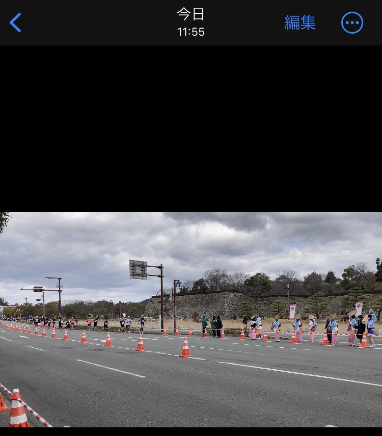 姫路城マラソンの応援に行きました📣
プロセスを知っている方の応援にはやはり熱が入ります😊（サブスリー付近の攻防、熱かった！）いつか走ってみたいこのコース！

一方制限時間に間に合わずという光景を天守閣から見てしまいました…マラソン完走できるだけでもすごいこと！

お疲れ様でした🏃‍♂️
