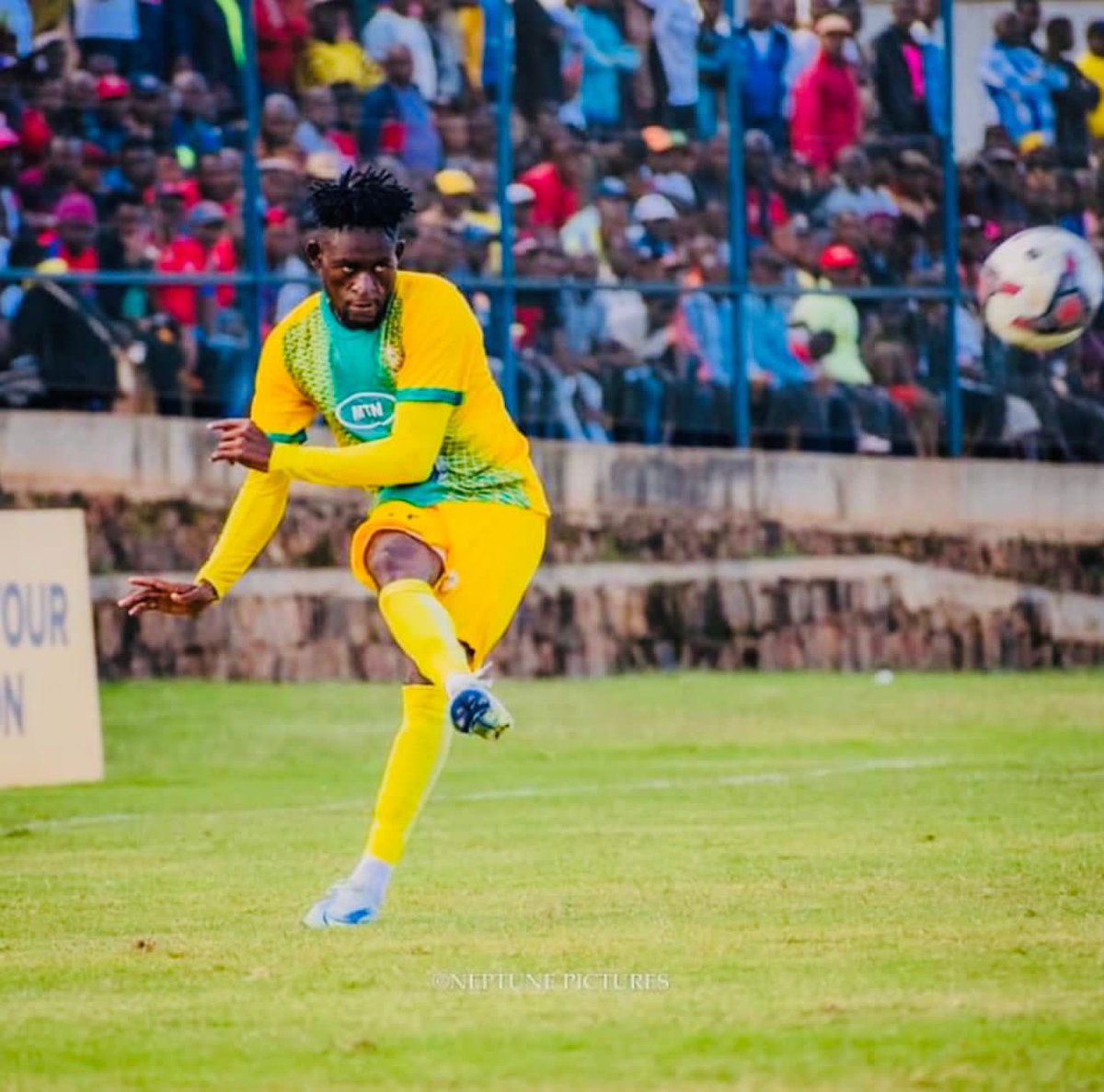 Happy Birthday to our creative &amp; attacking midfielder <a href="/nchindo_john/">Nchindo John Bosco</a> who is +1 today. Grab us the 3 points today to crown the celebrations
<a href="/Kosi_foottalk/">KOSI_FOOTTALK</a> <a href="/CTFP9/">CTFP</a> <a href="/FecafootOfficie/">Fecafoot-Officiel</a>