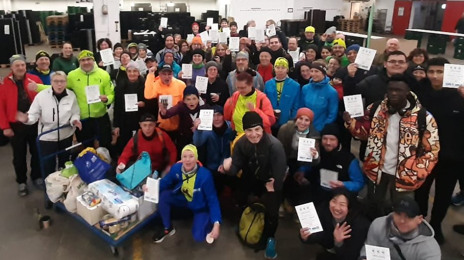 Ein Beleg dafür, was wir mit  unserem Slogan "Mehr als nur Sport!" meinen: unsere Vorstandsmitglieder <a href="/JulianeWeymann/">Juliane Weymann</a> und #ThomasKaupel haben den 1. Berliner Tafellauf organisiert. 
Ca. 120 Läufer*innen haben der @BerlinerTafel laufend Spenden gebracht! DANKE an ALLE!!! 🏆