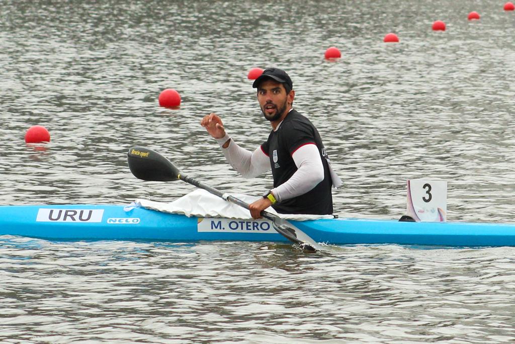 #Canotaje Matías Otero 🇺🇾 ganó el K1 (kayak individual) sobre 5000 metros del Campeonato Gallego en España.

✅ Días atrás había ganado en el K2 (kayak doble) sobre 3000 metros.

🔝 De esta preparado para el clasificatorio olímpico de agosto próximo en Alemania.