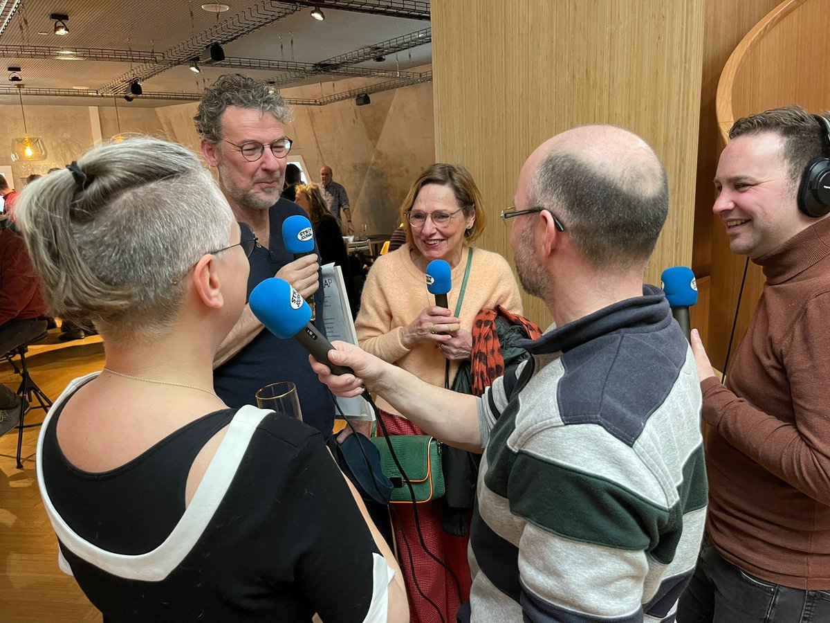 Het was een mooie uitreiking van de Stripschapprijzen. En daarna een leuke borrel waar we een #podcast met alle prijswinnaars hebben opgenomen. Morgen online!