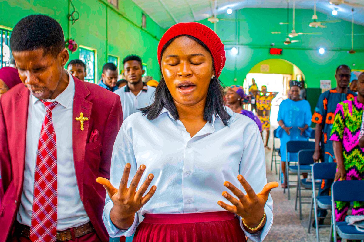 pacesetters_abk's tweet photo. With all our hearts filled with joy, we worship you GODπ
#sunday #sundayservice #febuary #gofamint #gofamintnigeria #pacesettersabk https://t.co/CoY9157Y1h