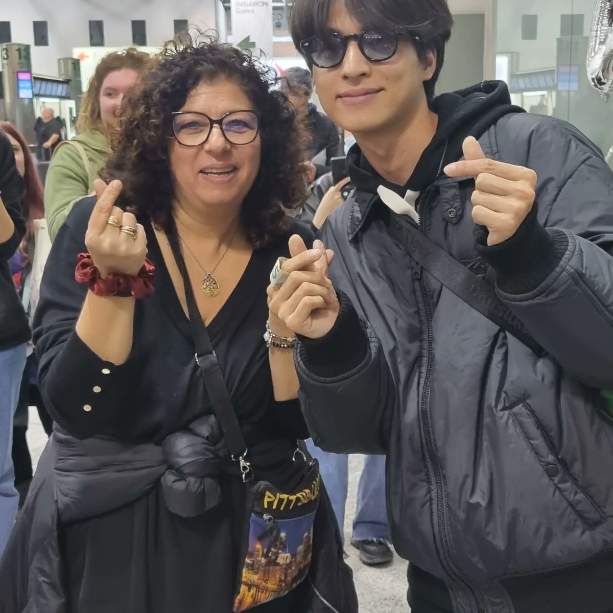 cetpasor met kana ที่รัก 🖤🤍☁️ 💜 ⟬⟭ tweet media